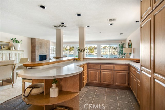 Detail Gallery Image 7 of 24 For 426 via Lido Nord, Newport Beach,  CA 92663 - 4 Beds | 3 Baths