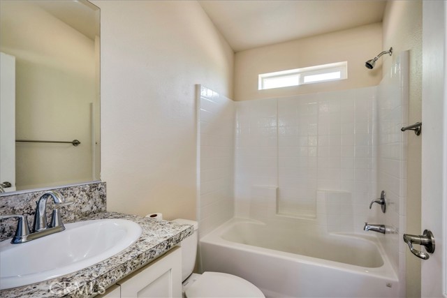 Detail Gallery Image 5 of 22 For 200 Hoover, Clearlake Oaks,  CA 95423 - 3 Beds | 2 Baths