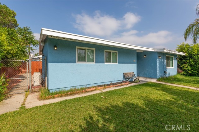Detail Gallery Image 2 of 17 For 7825 Tujunga Ave, North Hollywood,  CA 91605 - 3 Beds | 2 Baths