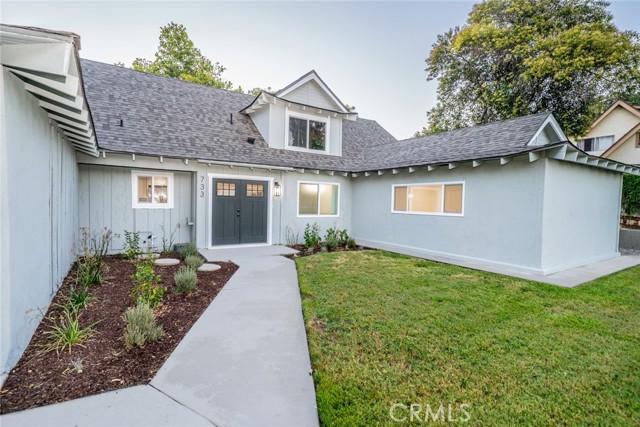 Detail Gallery Image 2 of 16 For 733 S Grove St, Redlands,  CA 92374 - 4 Beds | 2 Baths
