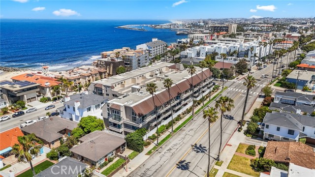 Detail Gallery Image 4 of 40 For 700 Esplanade #9,  Redondo Beach,  CA 90277 - 2 Beds | 2 Baths