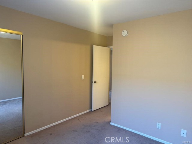 1022 Irving Avenue, 3 photo 13