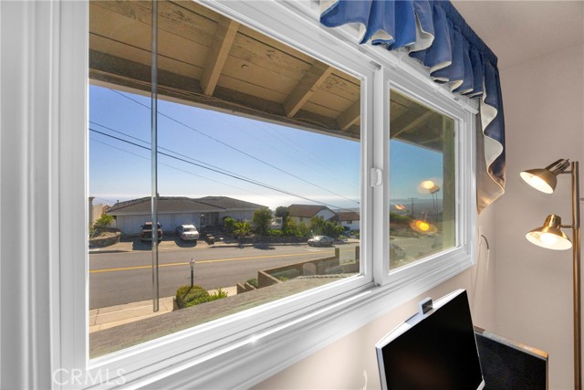 405 Avenida Salvador, San Clemente CA: https://media.crmls.org/medias/0a3a4576-3df3-4b48-8e1f-ee8d3080ec78.jpg