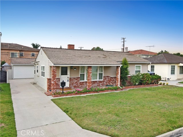 Detail Gallery Image 2 of 38 For 8620 Lubec St, Downey,  CA 90240 - 3 Beds | 2 Baths
