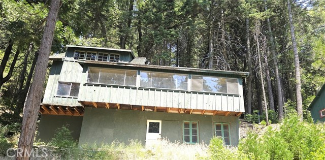 Detail Gallery Image 2 of 12 For 435 Blue Jay Canyon Rd, Blue Jay,  CA 92317 - 3 Beds | 1 Baths