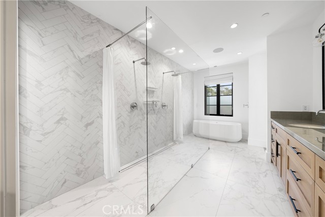 Detail Gallery Image 9 of 20 For 616 Acacia, Corona Del Mar,  CA 92625 - 3 Beds | 3/1 Baths