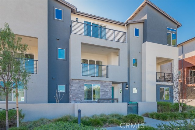 Detail Gallery Image 2 of 33 For 133 Biome, Irvine,  CA 92618 - 3 Beds | 3/1 Baths