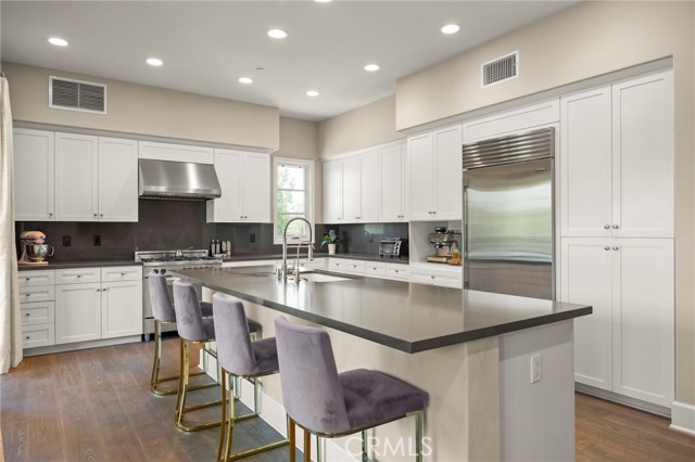 Detail Gallery Image 15 of 52 For 23500 Park Sorrento #H32,  Calabasas,  CA 91302 - 2 Beds | 2/1 Baths