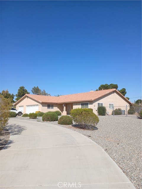 Detail Gallery Image 2 of 2 For 14639 Havasu Ln, Apple Valley,  CA 92307 - 3 Beds | 2 Baths