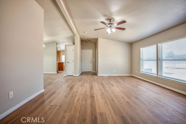 Detail Gallery Image 9 of 33 For 35340 Kafton Rd, Hemet,  CA 92544 - 3 Beds | 2 Baths