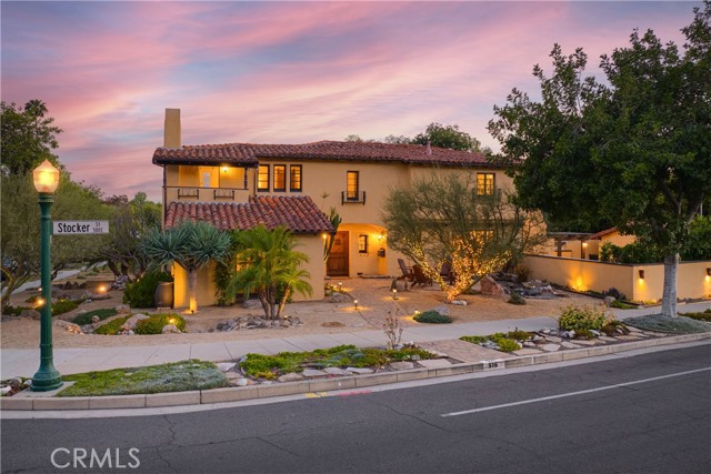 516 E Stocker Street, Glendale CA: https://media.crmls.org/medias/0a3ed6ae-ee2b-4fb0-b340-fc14092baea3.jpg