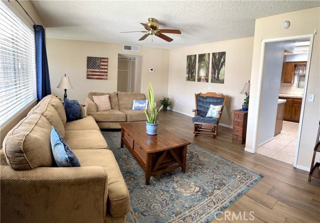 Detail Gallery Image 10 of 39 For 29460 Thornhill Dr, Menifee,  CA 92586 - 2 Beds | 2 Baths