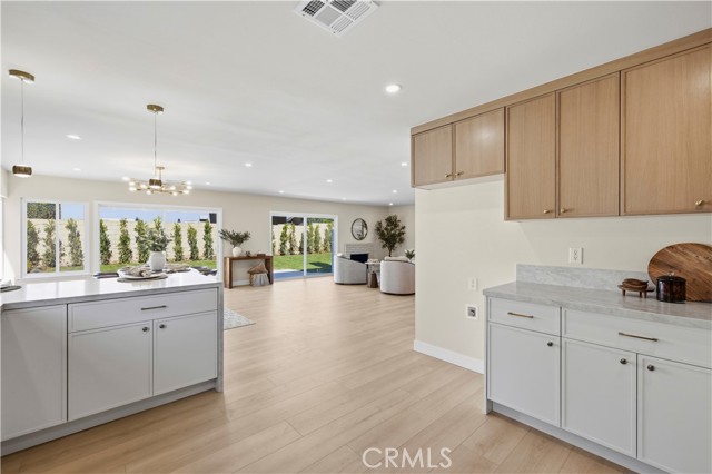 Detail Gallery Image 12 of 35 For 2133 Cochran, Simi Valley,  CA 93065 - 3 Beds | 2 Baths