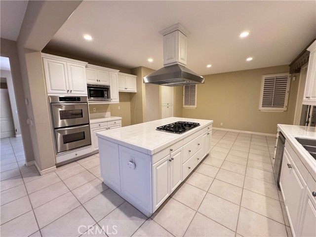 Detail Gallery Image 13 of 22 For 2946 Muir Trail Dr, Fullerton,  CA 92833 - 4 Beds | 3/1 Baths