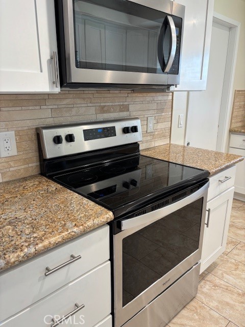 Detail Gallery Image 10 of 11 For 6261 Gloria Dr, Huntington Beach,  CA 92647 - 3 Beds | 2 Baths