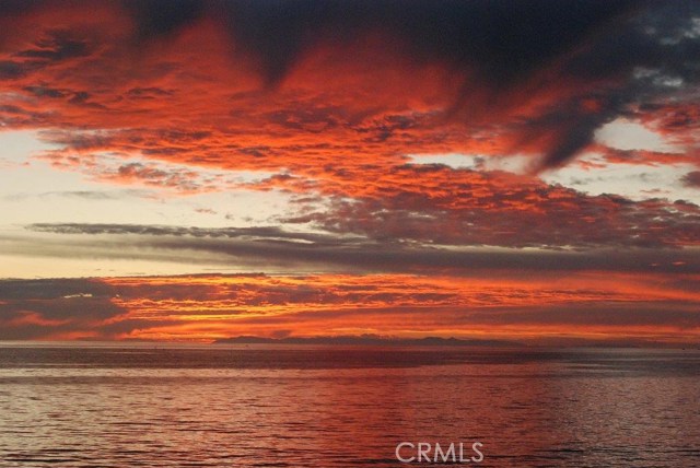 Detail Gallery Image 15 of 44 For 35225 Beach Rd, Dana Point,  CA 92624 - 3 Beds | 3/1 Baths