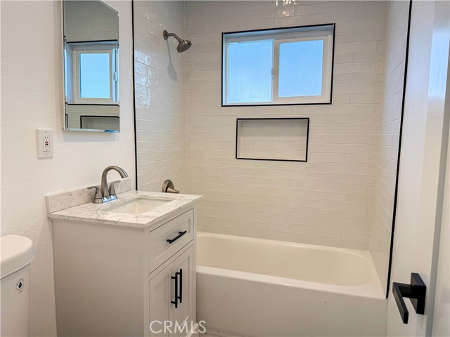 Detail Gallery Image 7 of 12 For 1401 Standard Ave, Santa Ana,  CA 92707 - – Beds | – Baths