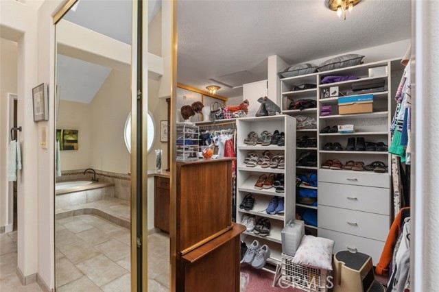 6260 Napoli Court, Long Beach CA: https://media.crmls.org/medias/0a41d532-167e-463a-9734-c7860e09785e.jpg