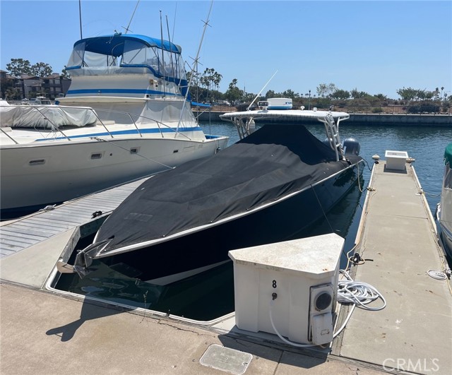 6260 Napoli Court, Long Beach CA: https://media.crmls.org/medias/0a41e061-9c22-4da9-95b6-2ea125f44ecc.jpg