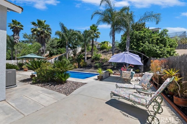 44938 Tehachapi, Temecula CA: https://media.crmls.org/medias/0a45470b-6fa4-44d6-a426-6962aeb66a1d.jpg
