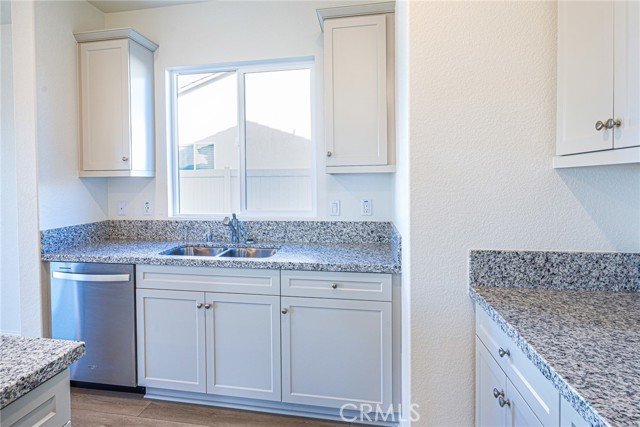 30526 Sierra Linda, Winchester CA: https://media.crmls.org/medias/0a45c20b-4fdc-40c6-9680-46d155bf8ba7.jpg