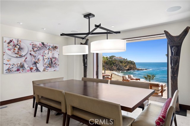 88 Emerald, Laguna Beach CA: https://media.crmls.org/medias/0a4606f3-0b65-4e19-8019-9c64dd59c064.jpg