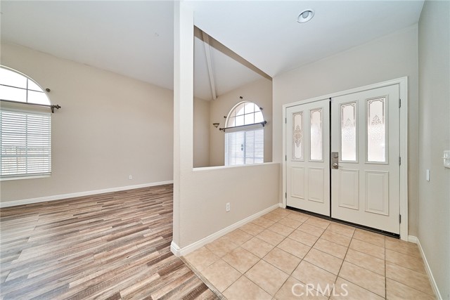 Detail Gallery Image 8 of 54 For 13010 Banning, Victorville,  CA 92392 - 5 Beds | 3 Baths