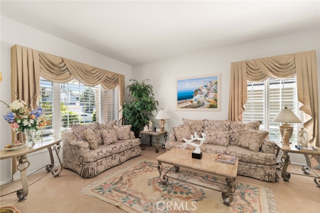 Detail Gallery Image 9 of 52 For 937 Finnell Way, Placentia,  CA 92870 - 4 Beds | 3 Baths