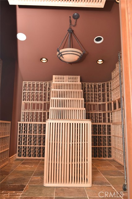 Detail Gallery Image 20 of 45 For 5235 San Feliciano Dr, Woodland Hills,  CA 91364 - 5 Beds | 4 Baths