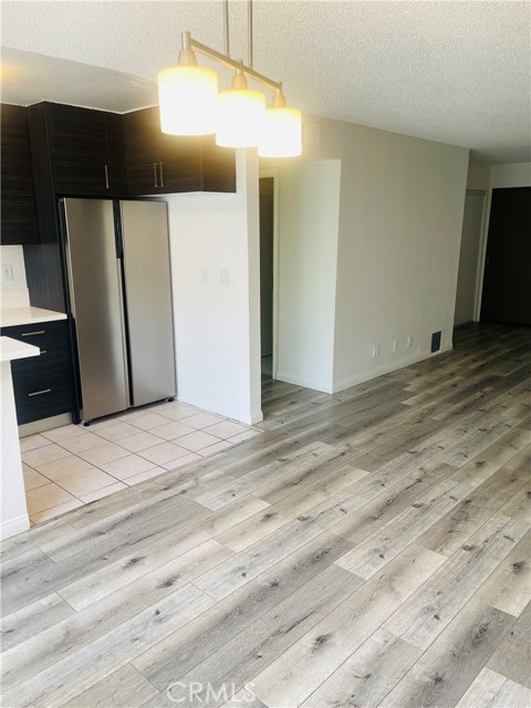 Detail Gallery Image 5 of 23 For 518 Oak St #7,  Glendale,  CA 91204 - 2 Beds | 1 Baths