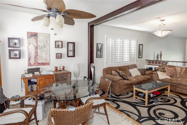 Detail Gallery Image 6 of 27 For 19545 Sherman Way #66,  Reseda,  CA 91335 - 3 Beds | 2/1 Baths