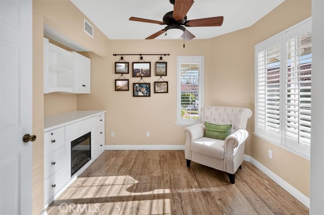 Detail Gallery Image 10 of 46 For 19447 Old Friend, Canyon Country,  CA 91351 - 4 Beds | 3 Baths