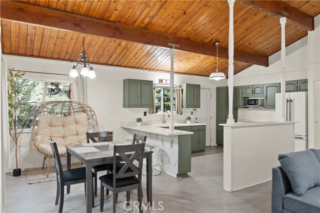 1628 Freeman Dr, Pine Mountain Club CA: https://media.crmls.org/medias/0a49e7f3-8cb9-44ab-9d70-fc32de899c2a.jpg