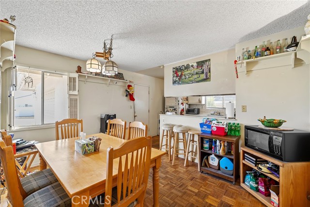 2538 Frost Avenue, Thousand Oaks CA: https://media.crmls.org/medias/0a4a6e20-a0e5-4e61-8959-9259adbc57df.jpg
