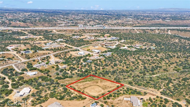 Detail Gallery Image 8 of 12 For 11129 Prairie, Oak Hills,  CA 92344 - – Beds | – Baths