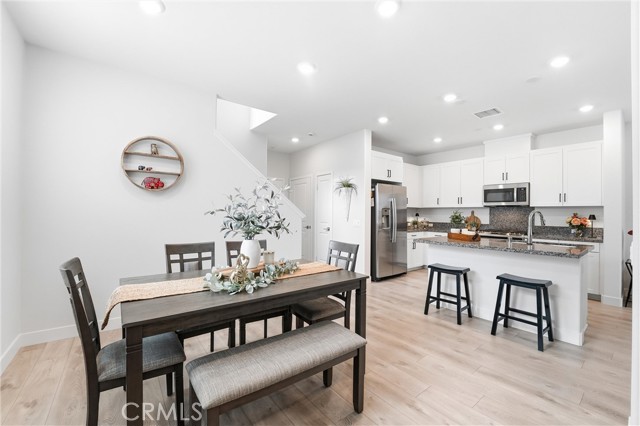 Image 7 of 45 For 3945 Lavine Way  101