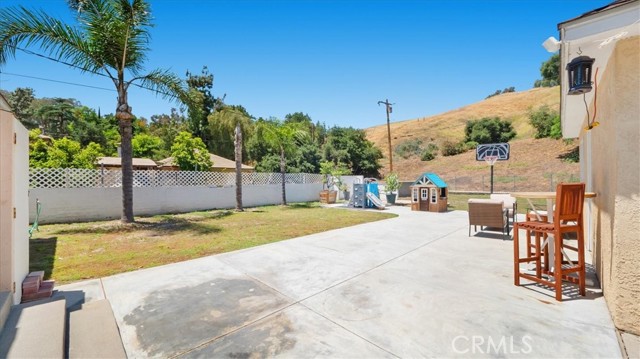 Detail Gallery Image 13 of 15 For 686 W 34th St, San Bernardino,  CA 92405 - 2 Beds | 1 Baths
