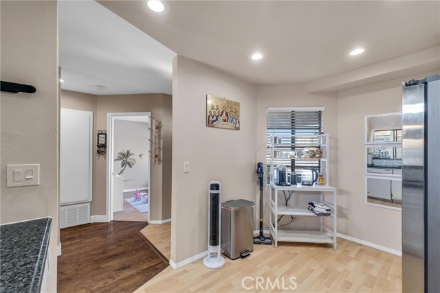 1875 W Falmouth Avenue, Anaheim CA: https://media.crmls.org/medias/0a4c9716-7e8d-44f2-9985-694c1f138952.jpg