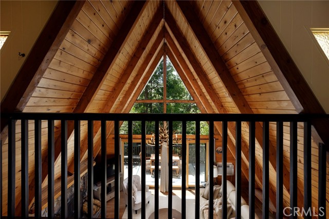 Detail Gallery Image 16 of 34 For 422 Pyramid, Lake Arrowhead,  CA 92352 - 3 Beds | 2 Baths