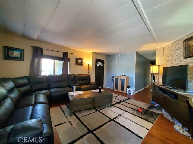 18540 Soledad Canyon Road, Canyon Country CA: https://media.crmls.org/medias/0a4eb3ee-187f-4e28-b719-2a5f53d4415c.jpg