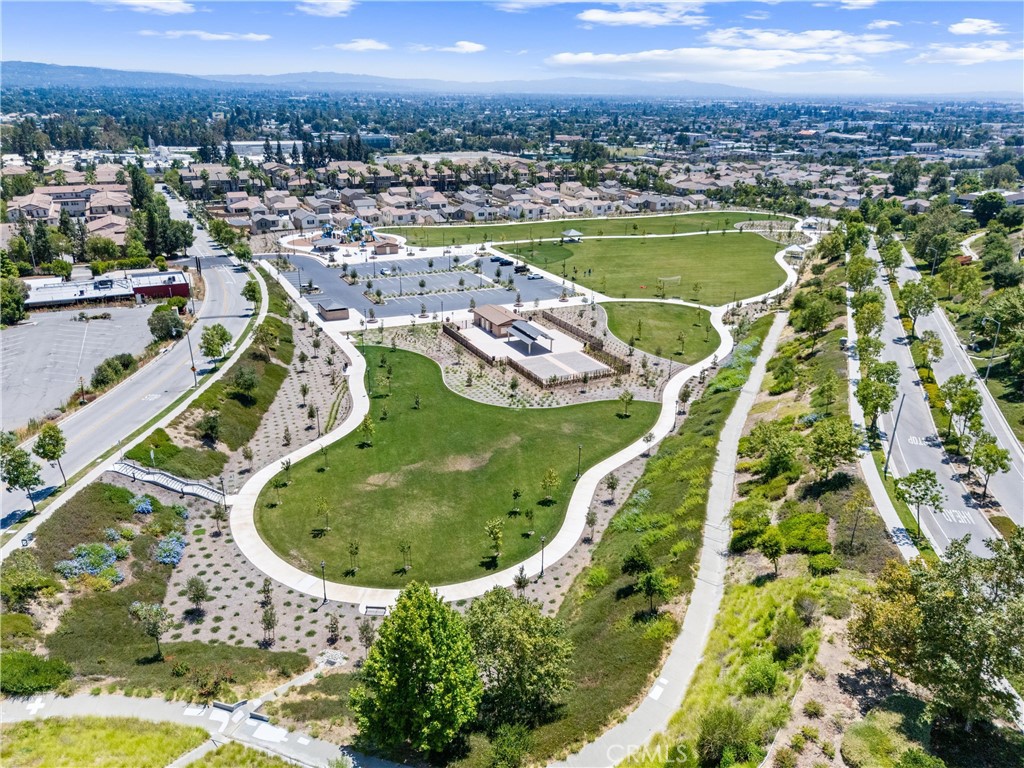 https://media.crmls.org/medias/0a4ebe20-69f2-41e9-b140-6cb5c11fbd58.jpg?preset=X-Large