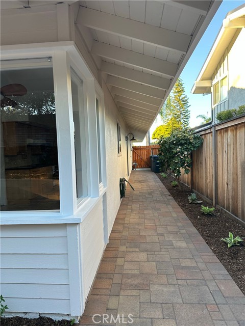 Detail Gallery Image 25 of 26 For 1210 Sandpoint, Corona Del Mar,  CA 92625 - 4 Beds | 2/1 Baths