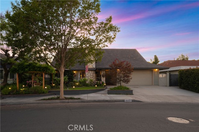 9327 Lexington Street, Cypress CA: https://media.crmls.org/medias/0a4f778d-0ef6-40e8-8f54-160ca48ab5d9.jpg