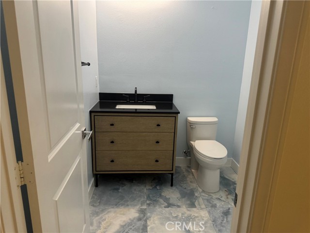 Detail Gallery Image 5 of 14 For 168 Rose Arch, Irvine,  CA 92620 - 3 Beds | 2/1 Baths