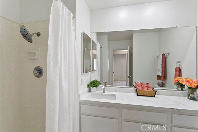 12400 Montecito Road, Seal Beach CA: https://media.crmls.org/medias/0a5019e8-1cf1-4d12-9d1f-ee6b89398c3e.jpg