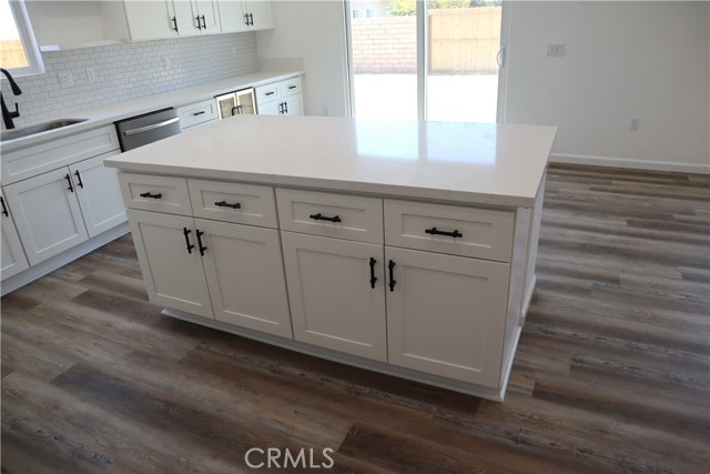 8600 Ironwood Avenue, California City CA: https://media.crmls.org/medias/0a50eaa3-6481-48c0-ad56-f2e41daf4867.jpg