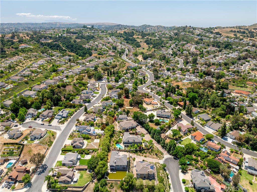https://media.crmls.org/medias/0a519a4a-e4b9-4093-92fd-aa1349f175c1.jpg?preset=X-Large