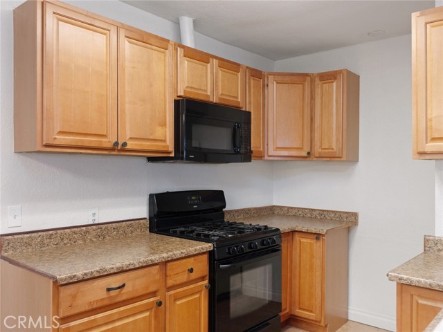 Detail Gallery Image 14 of 36 For 5020 Topanga Canyon, Woodland Hills,  CA 91364 - 2 Beds | 1 Baths