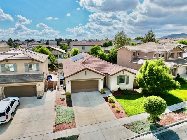 Detail Gallery Image 4 of 49 For 4024 Quartzite Ln, San Bernardino,  CA 92407 - 3 Beds | 2 Baths