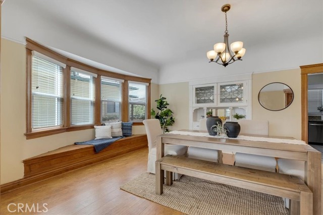 Detail Gallery Image 4 of 14 For 2913 Brighton Ave, Los Angeles,  CA 90018 - 4 Beds | 2/1 Baths